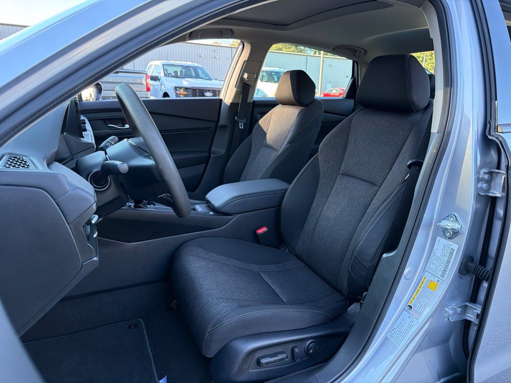 Certified 2025 Honda Accord SE image 18