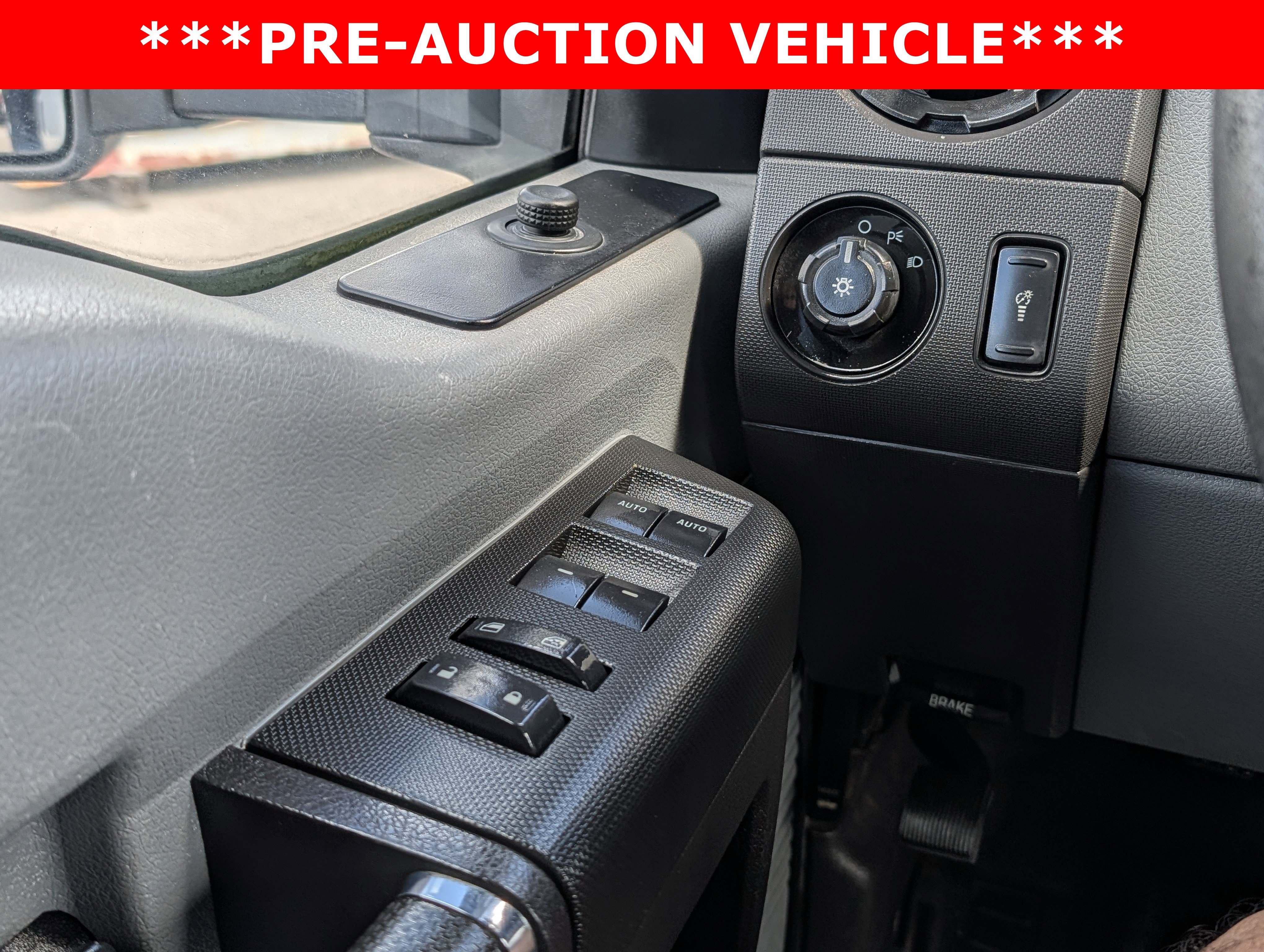 Used 2016 Ford F550 4x4 Crew Cab Super Duty image 23