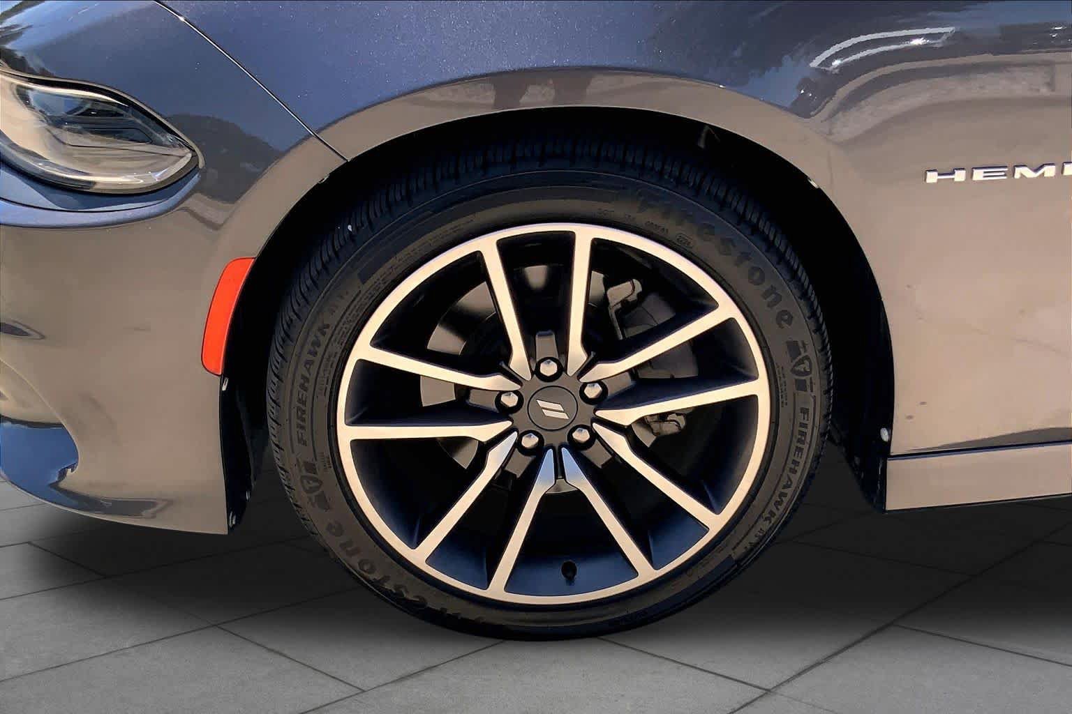 Used 2020 Dodge Charger R/T w/ Plus Group RWD image 11