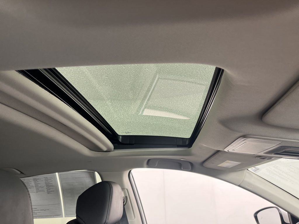 Used 2024 Honda Accord EX-L image 6