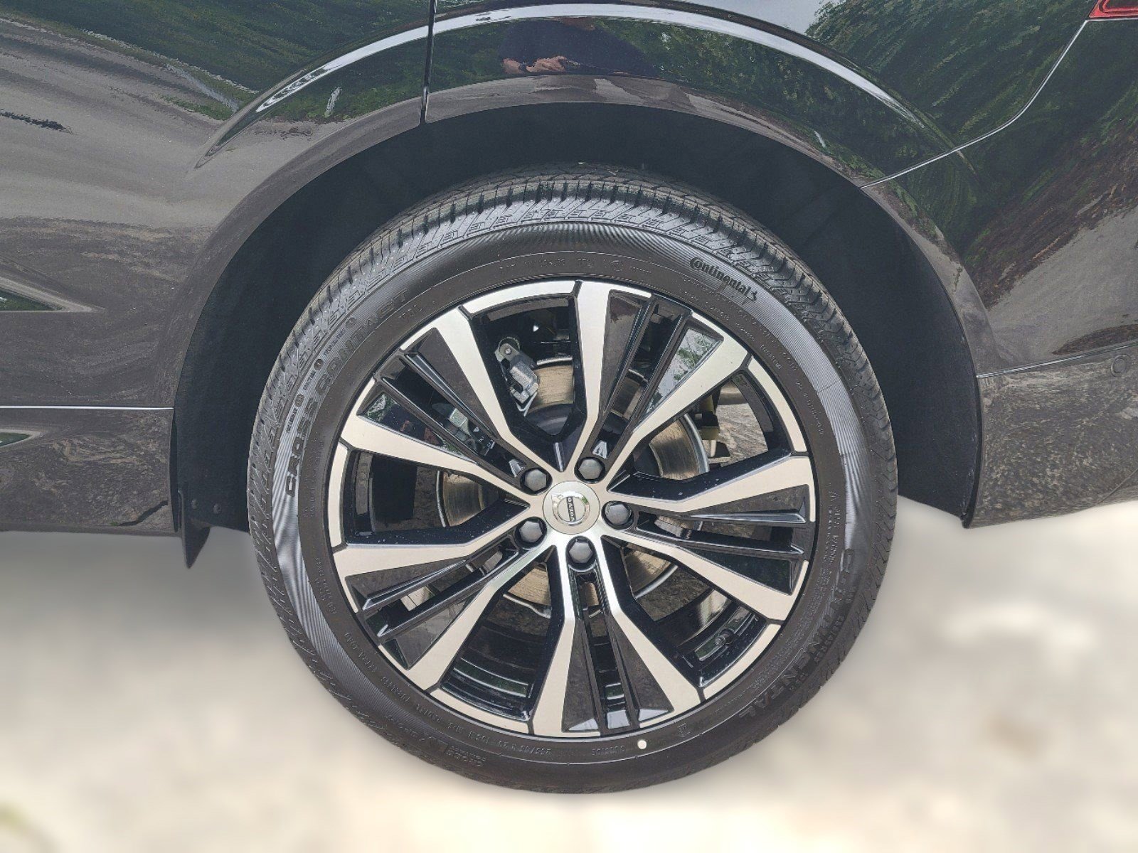 New 2024 Volvo XC60 B5 Ultimate w/ Protection Package Premier AWD/4WD image 27