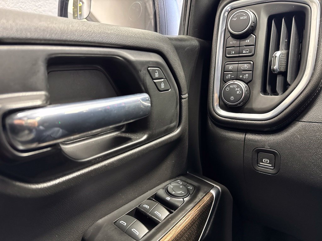 Used 2020 Chevrolet Silverado 1500 RST w/ All-Star Edition AWD/4WD image 9
