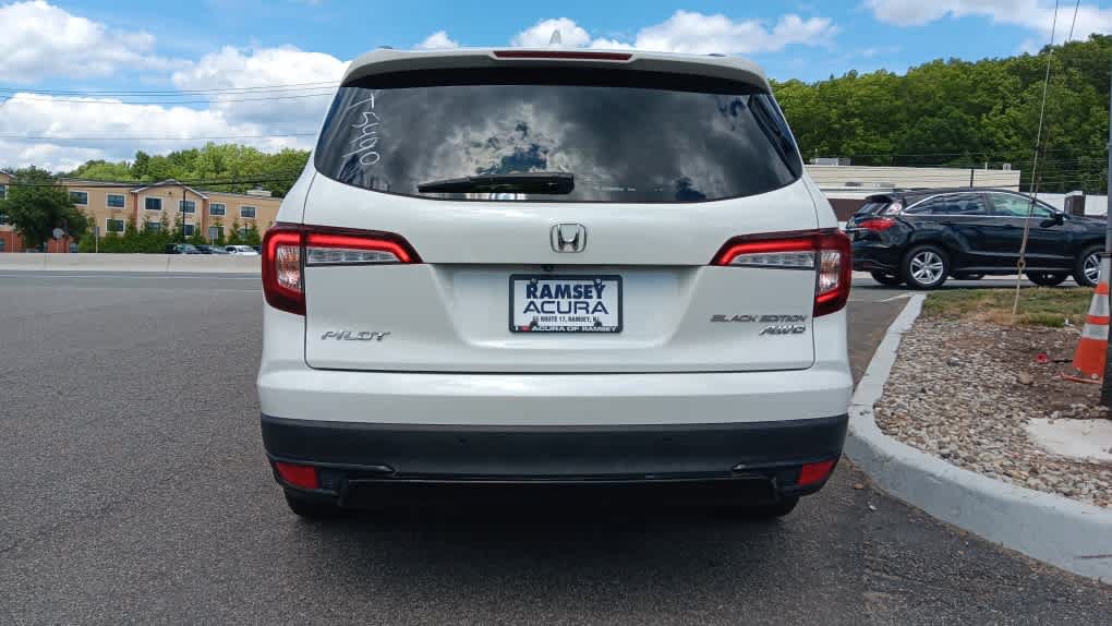Used 2021 Honda Pilot Black Edition image 4