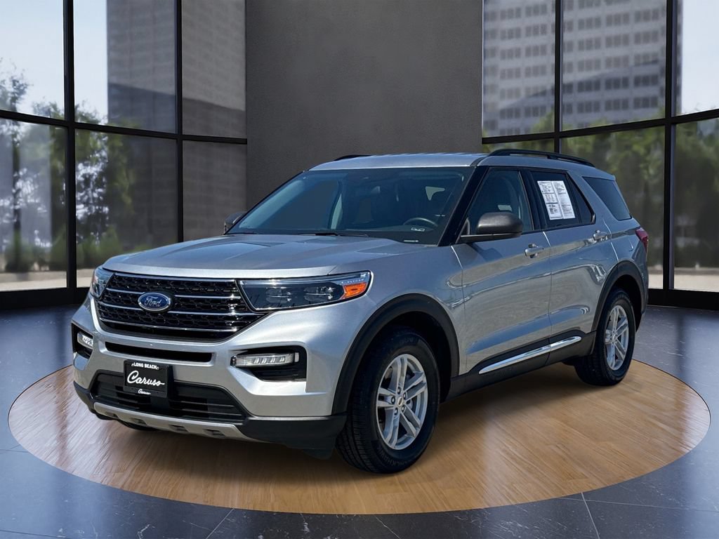 Used 2023 Ford Explorer XLT w/ Equipment Group 202A RWD image 7