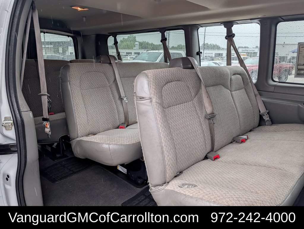 Used 2025 Chevrolet Express 3500 LT w/ LT Preferred Equipment Group RWD image 27