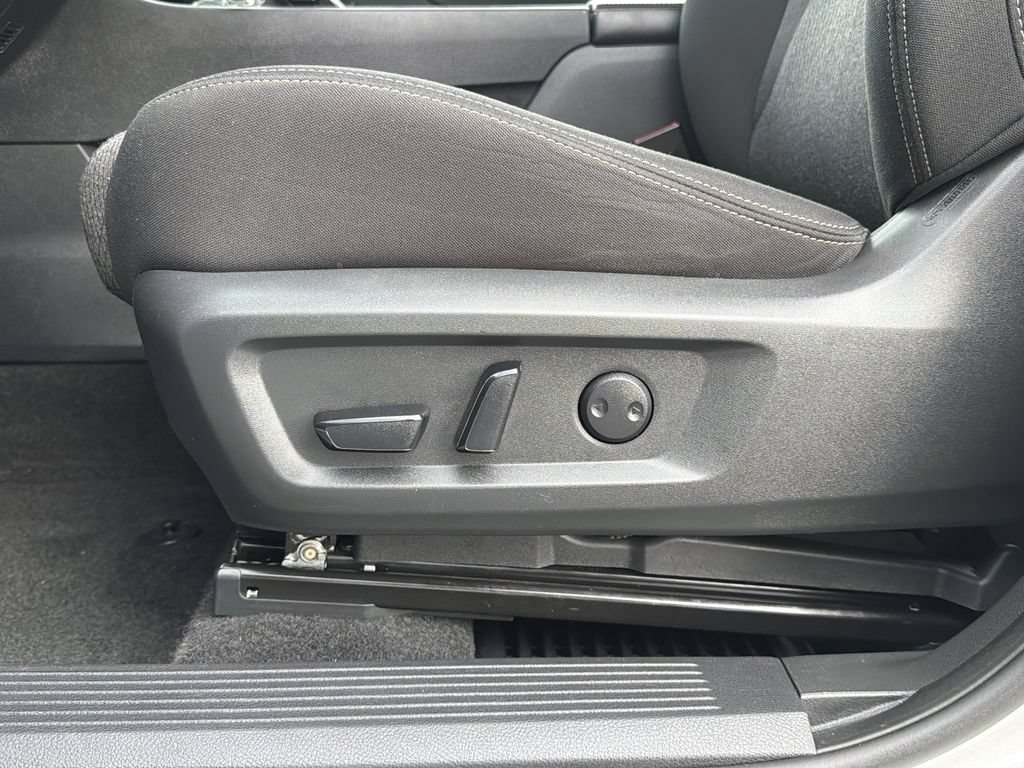 Used 2024 Nissan Rogue SV FWD image 22