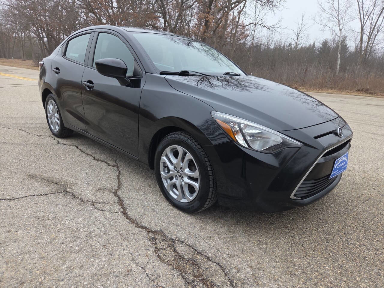 Used 2016 Scion iA image 8