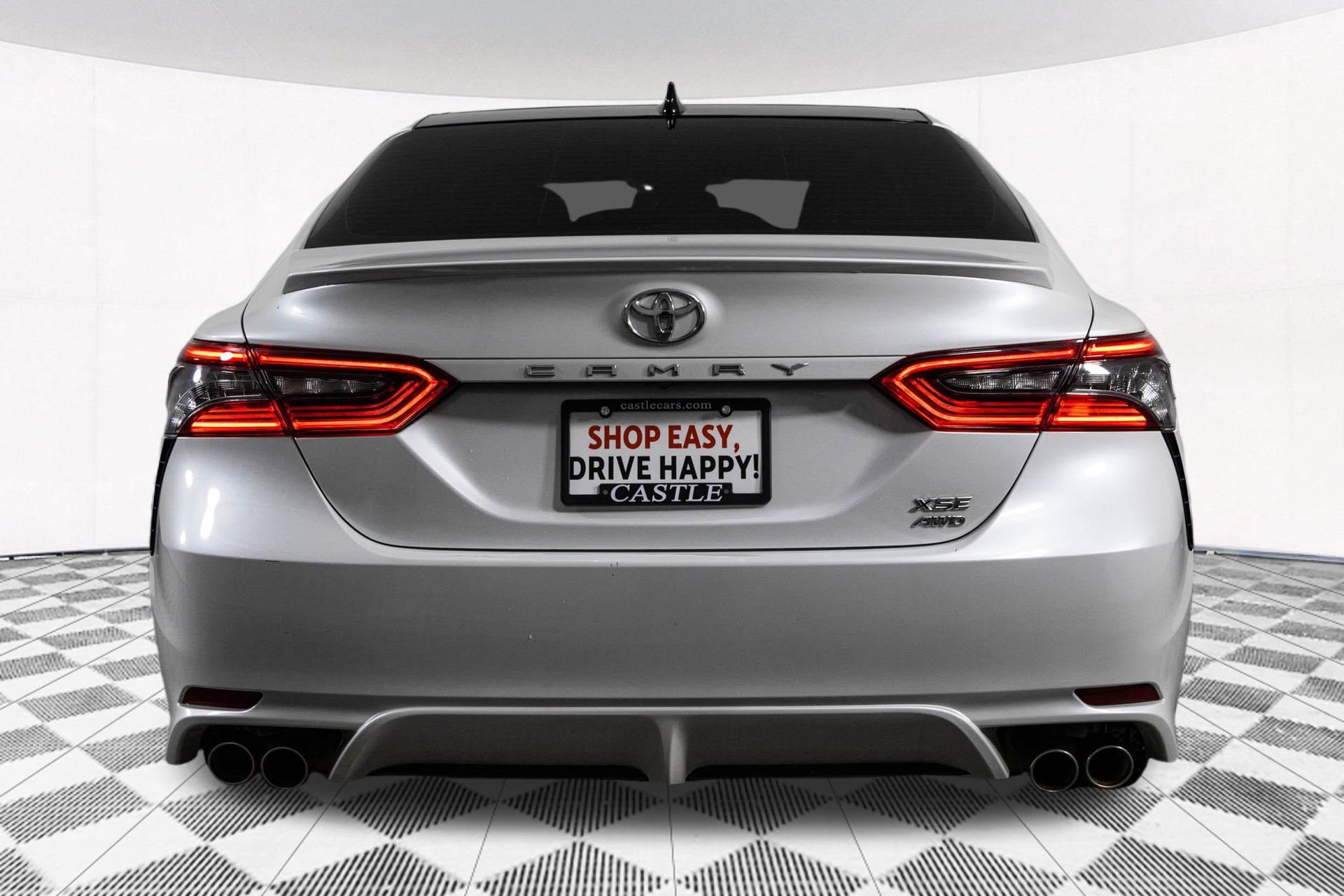 Used 2022 Toyota Camry XSE image 14