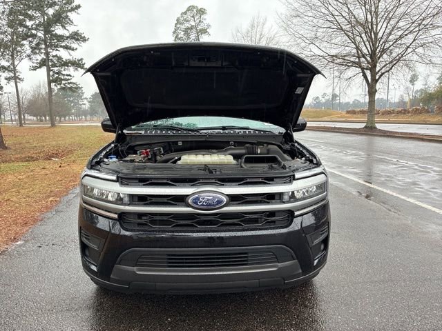 Used 2022 Ford Expedition XLT image 19
