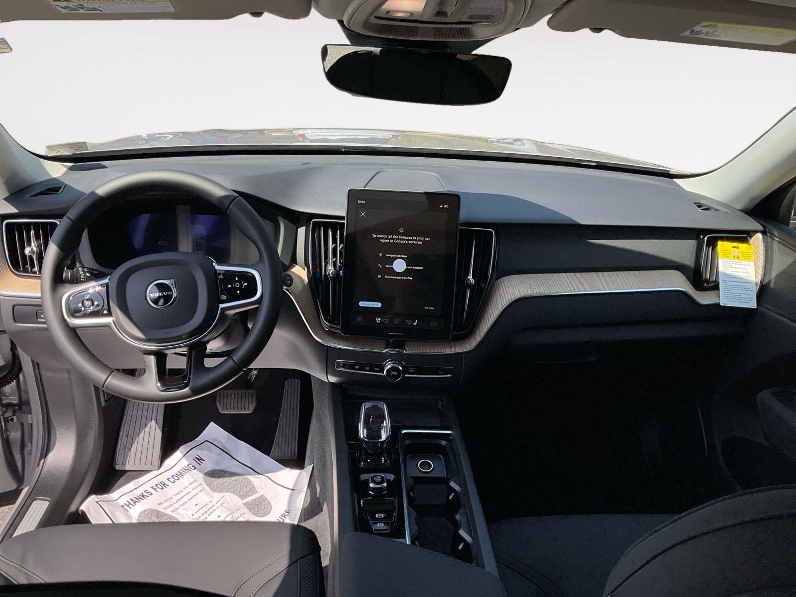 New 2026 Volvo XC60 B5 Plus w/ Climate Package image 10