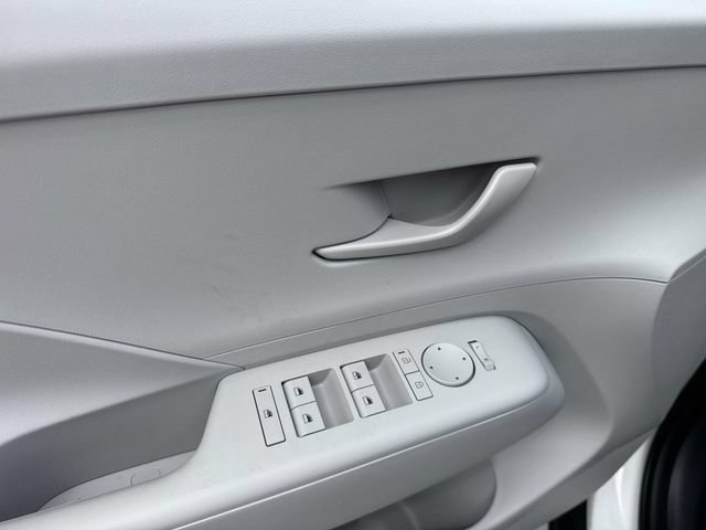 New 2026 Hyundai Kona SE FWD image 24