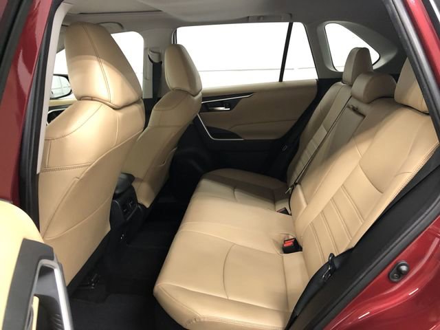 Used 2023 Toyota RAV4 XLE Premium image 26