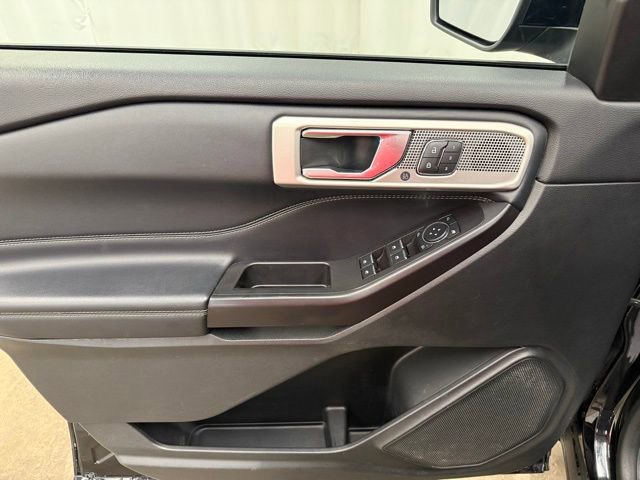 Used 2020 Ford Explorer Limited AWD/4WD image 16