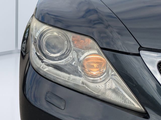 Used 2011 Lexus LS 460 L w/ Luxury Pkg image 9