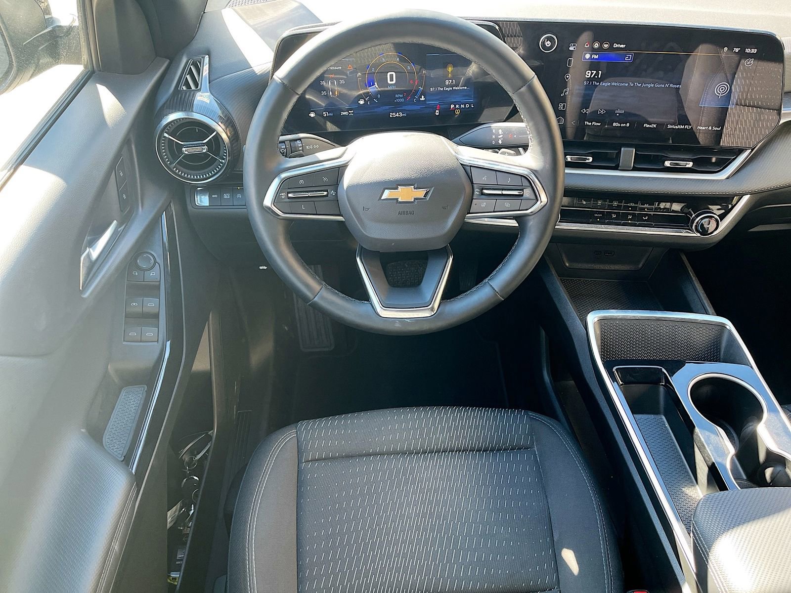 Used 2025 Chevrolet Equinox LT AWD/4WD image 22
