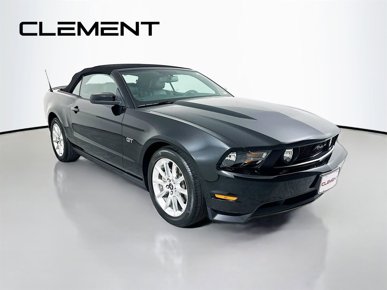 Used 2010 Ford Mustang GT image 5