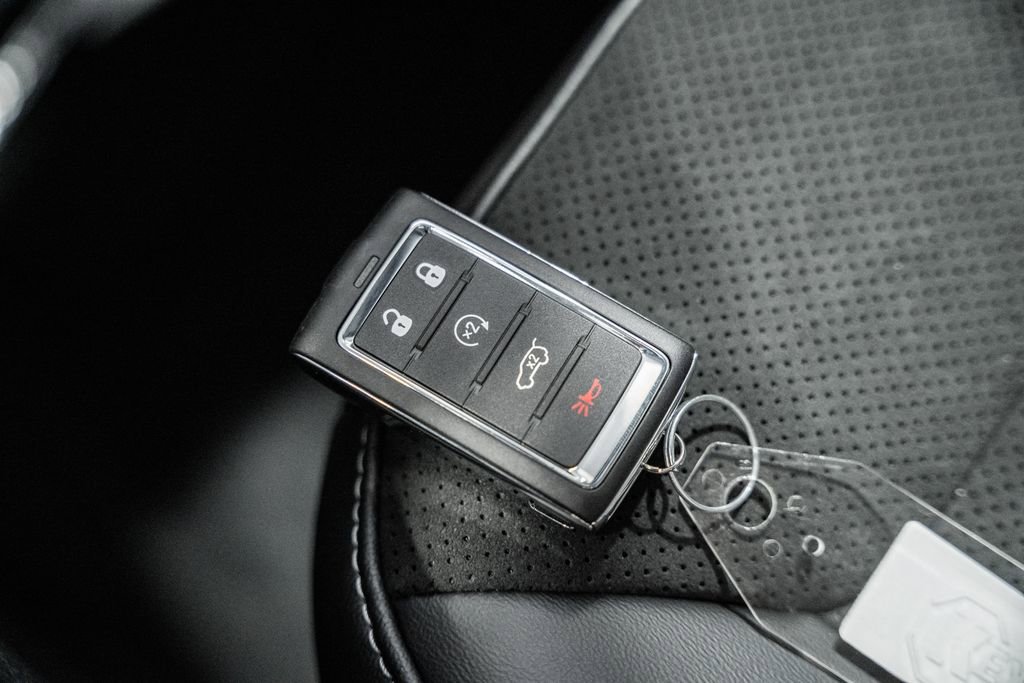 New 2025 Jeep Grand Cherokee Altitude image 39