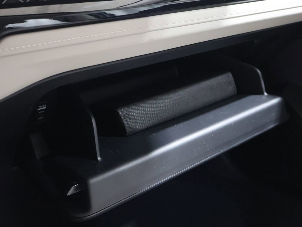 Certified 2024 Honda Accord EX-L image 30