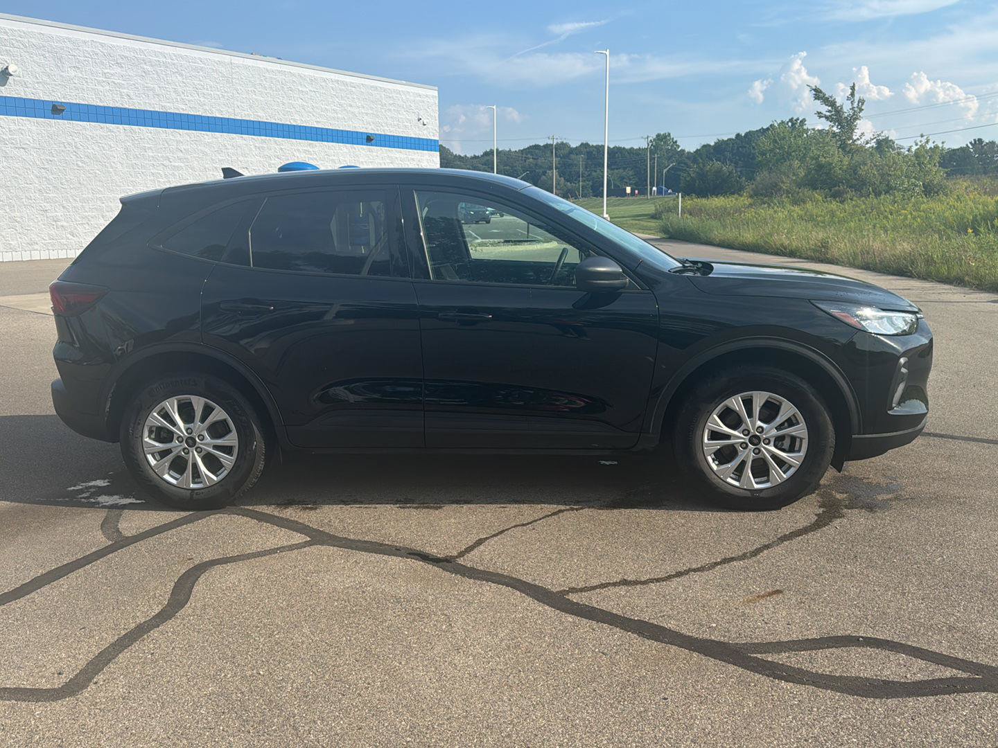 Used 2025 Ford Escape Active AWD/4WD image 6