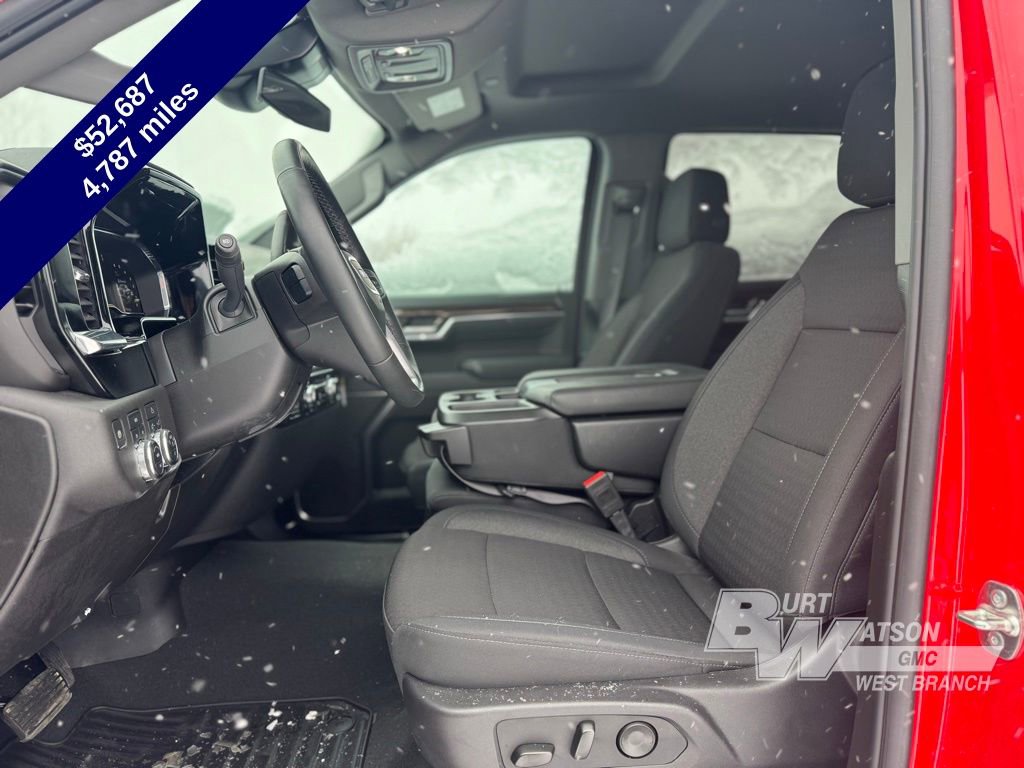 Used 2025 GMC Sierra 1500 Elevation image 12