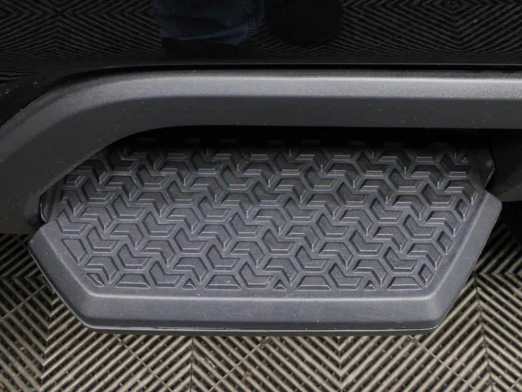 Used 2024 GMC Sierra 2500 Denali Ultimate w/ Max Trailering Package image 39