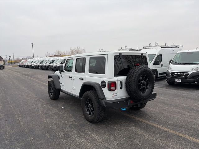 Used 2024 Jeep Wrangler Unlimited AWD/4WD image 3
