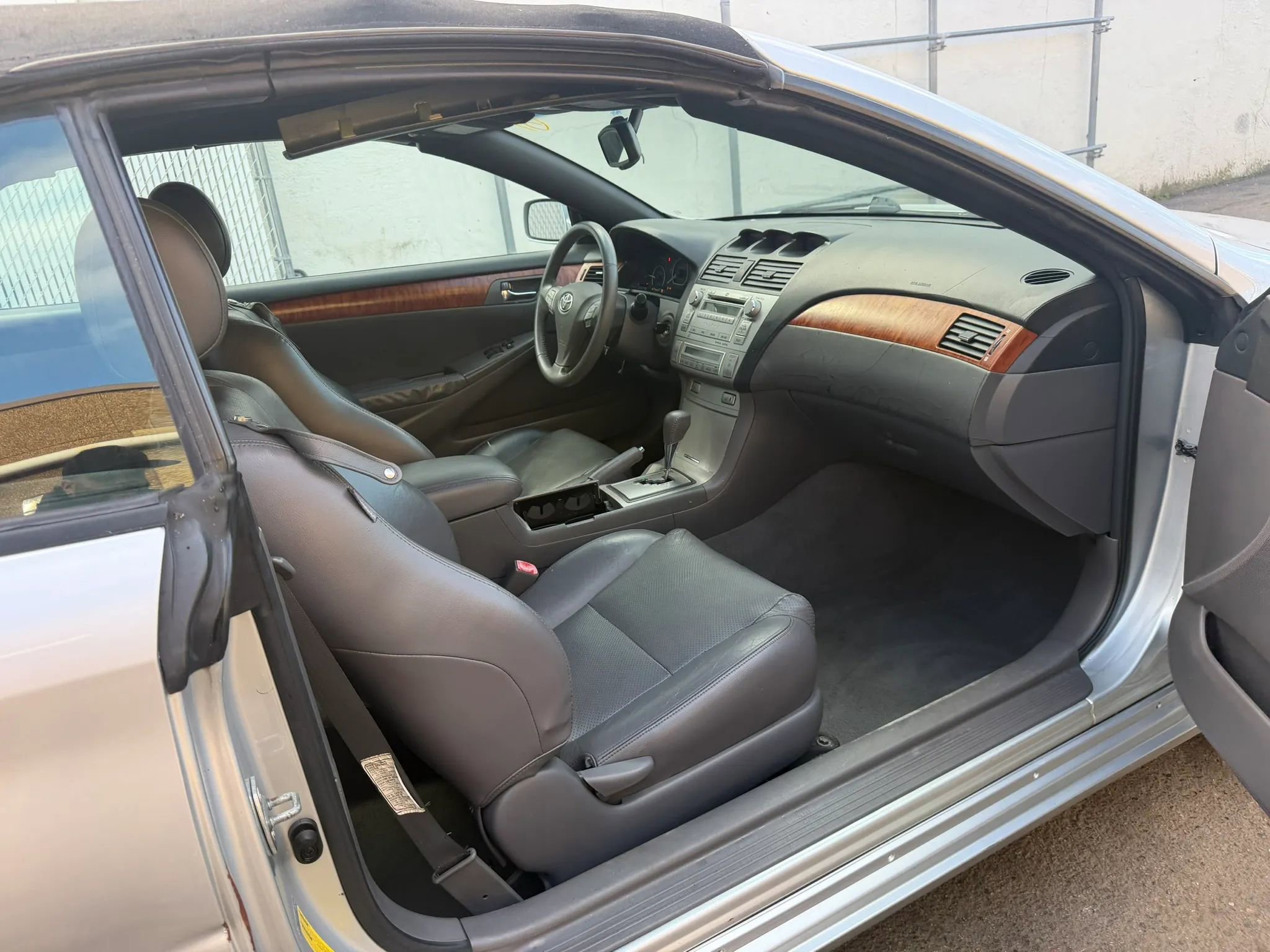 Used 2007 Toyota Solara SLE image 28