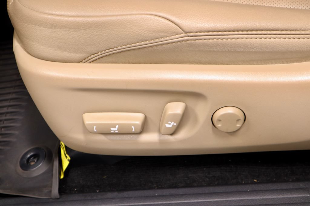 Used 2023 Toyota 4Runner Limited AWD/4WD image 25