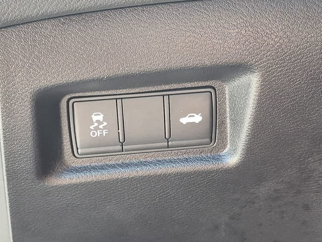 Used 2022 INFINITI Q50 Luxe w/ Cargo Package RWD image 19
