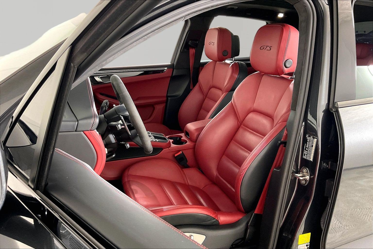 Used 2021 Porsche Macan GTS AWD/4WD image 23