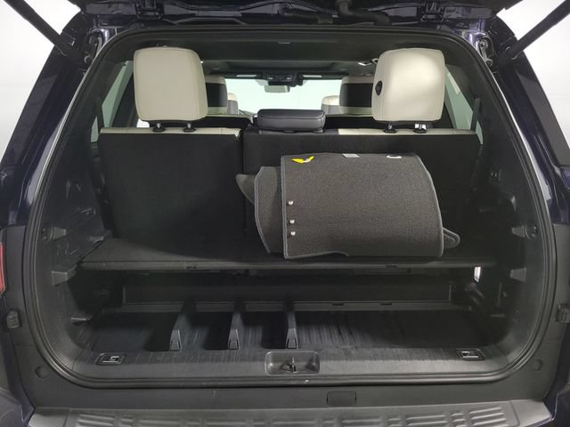Used 2025 Toyota Sequoia Capstone AWD/4WD image 28