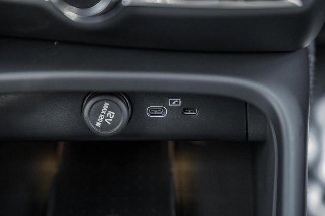 New 2026 Volvo XC40 B5 Plus w/ Protection Package Premier image 25