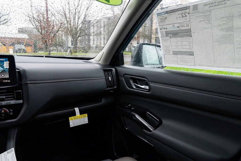 New 2026 Nissan Pathfinder SL image 12