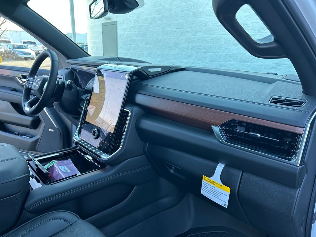 New 2026 GMC Yukon XL Denali image 30