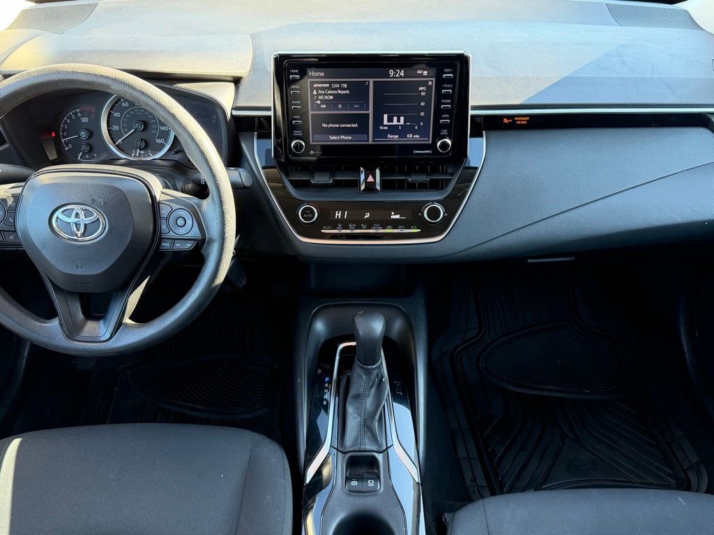 Used 2021 Toyota Corolla LE image 10