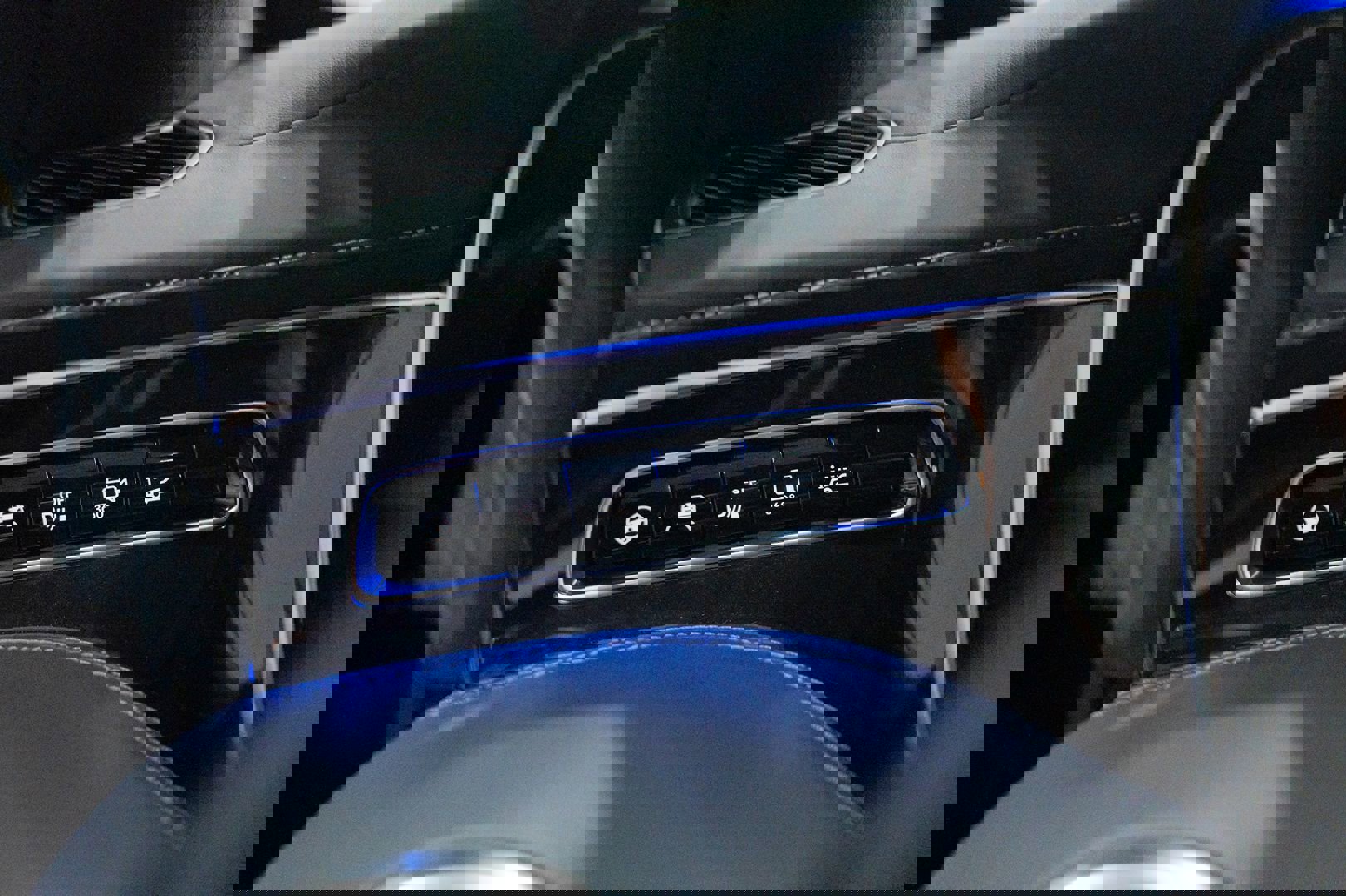 Used 2015 Mercedes-Benz S 63 AMG 4MATIC Coupe image 34