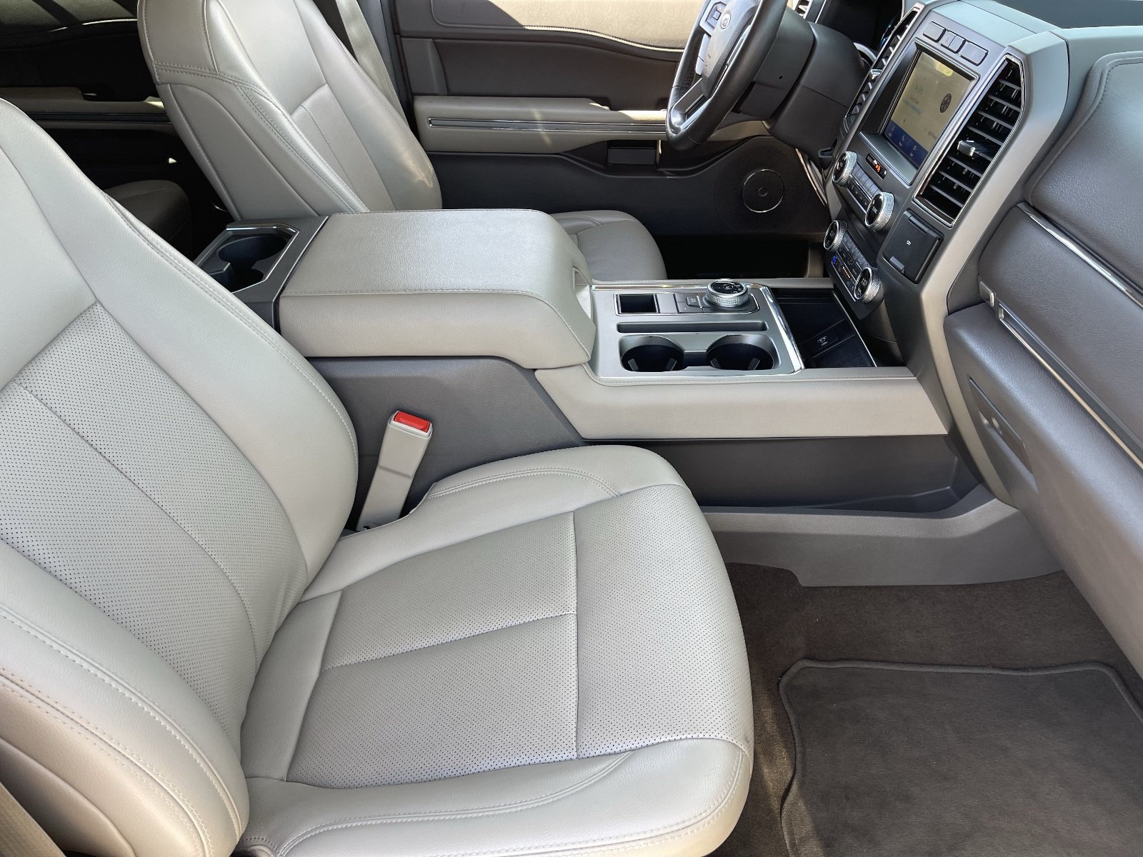 Used 2021 Ford Expedition XLT RWD image 15