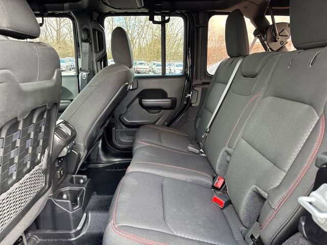 Used 2021 Jeep Wrangler Unlimited Rubicon w/ Cold Weather Group image 11