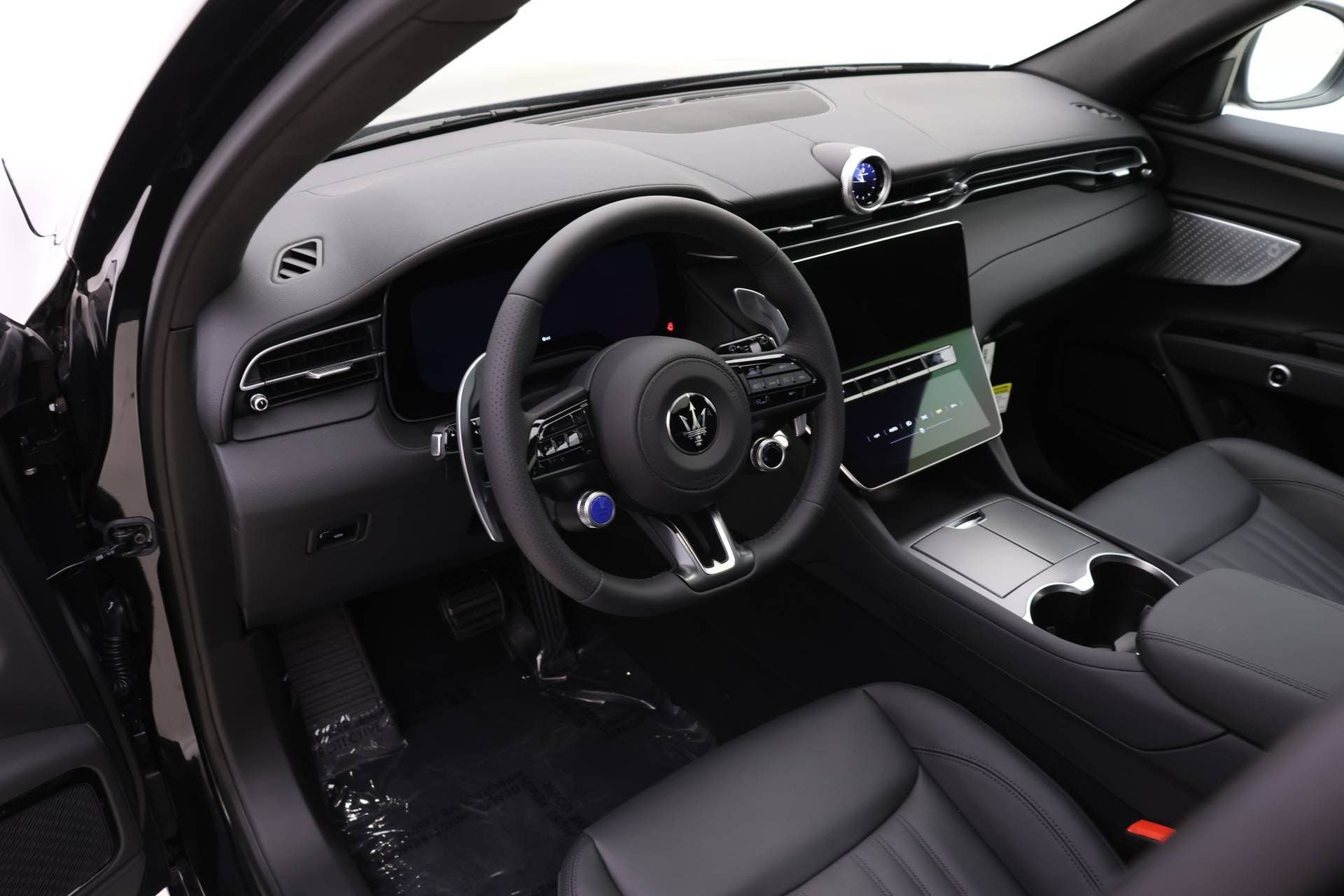 New 2024 Maserati Grecale GT image 6