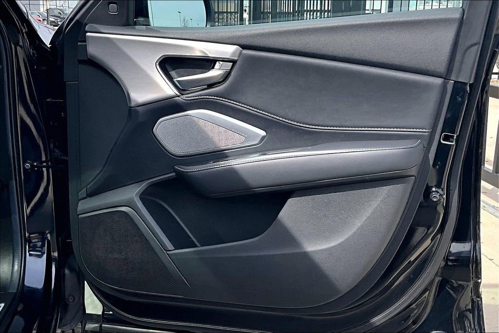 Certified 2025 Acura RDX w/ Technology Package image 23