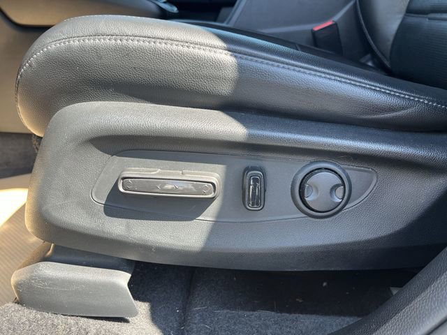 Used 2025 Honda CR-V EX-L image 16