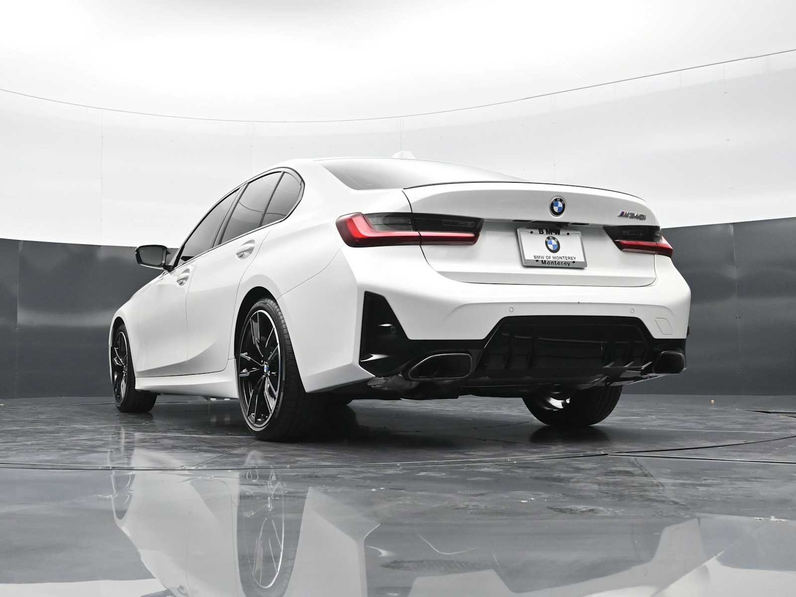 Used 2025 BMW M340i w/ Premium Package RWD image 31