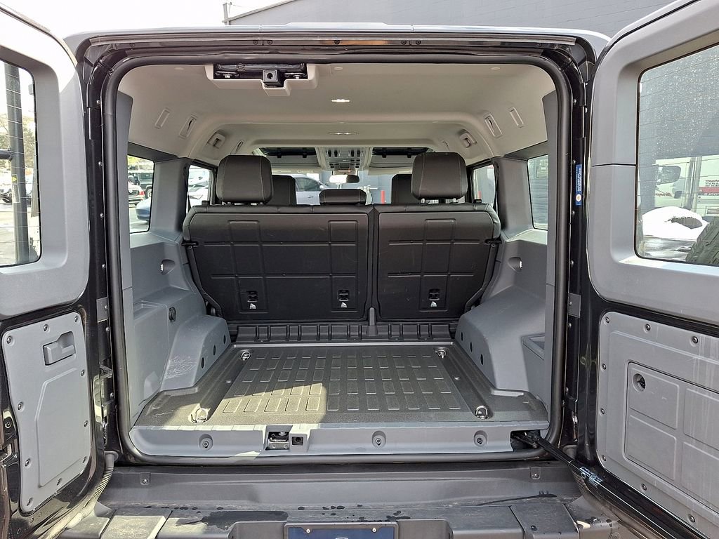 Used 2024 INEOS Grenadier Fieldmaster Edition image 29