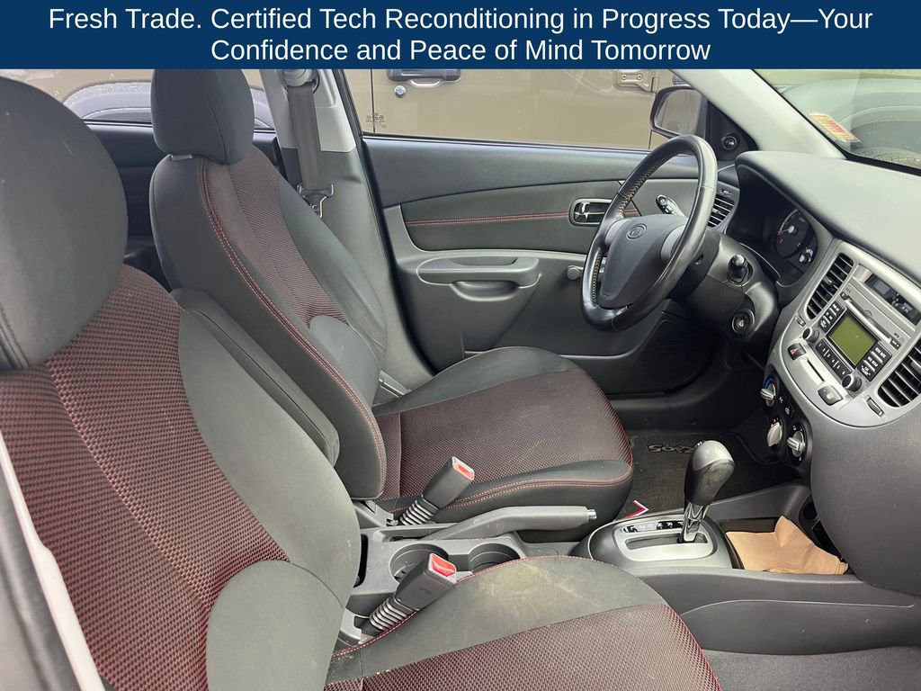 Used 2009 Kia Rio5 SX image 3