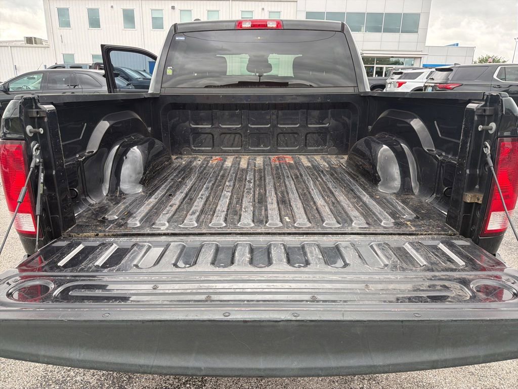 Used 2017 RAM 1500 Express AWD/4WD image 8