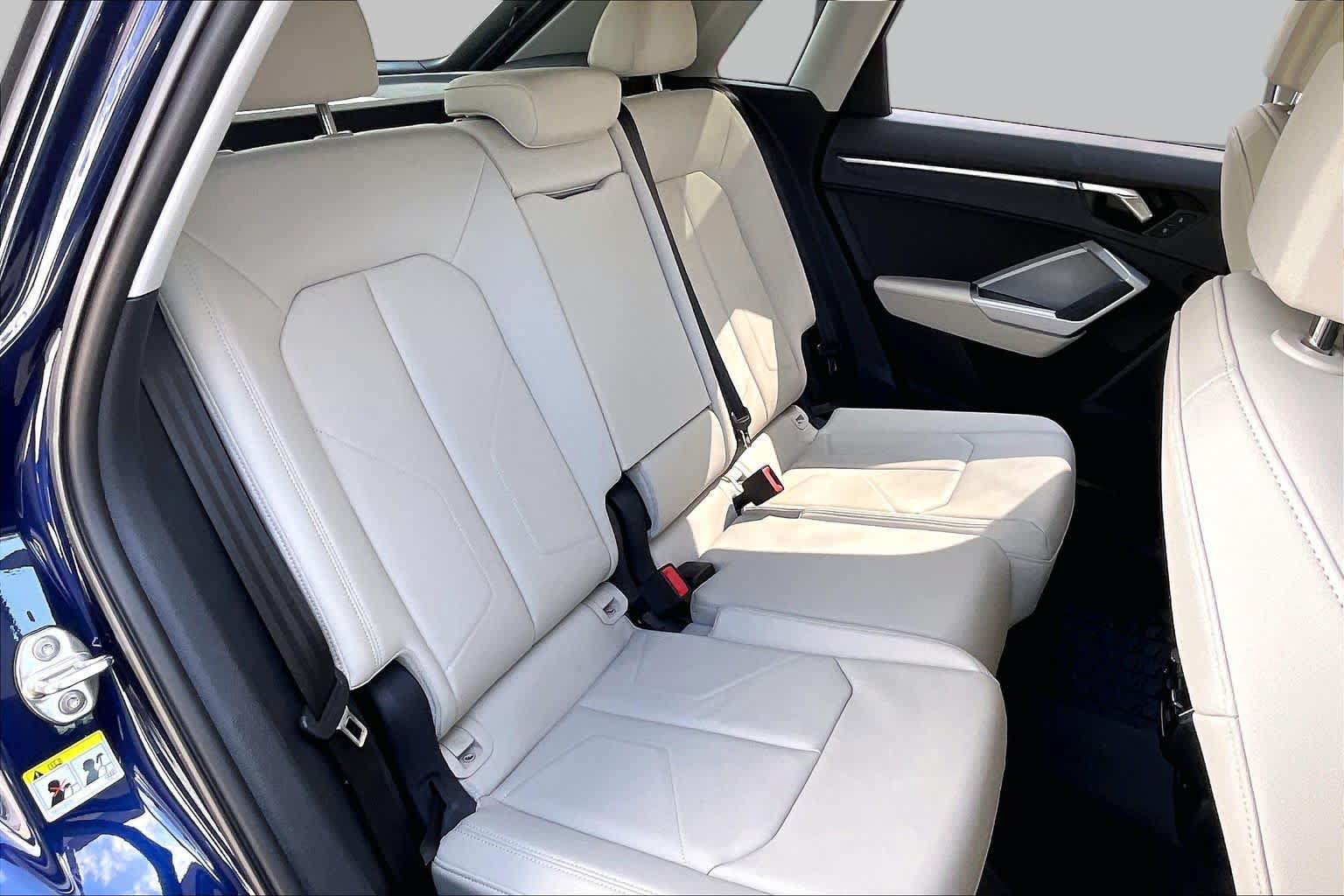 Used 2024 Audi Q3 2.0T Premium Plus w/ Premium Plus Package AWD/4WD image 19