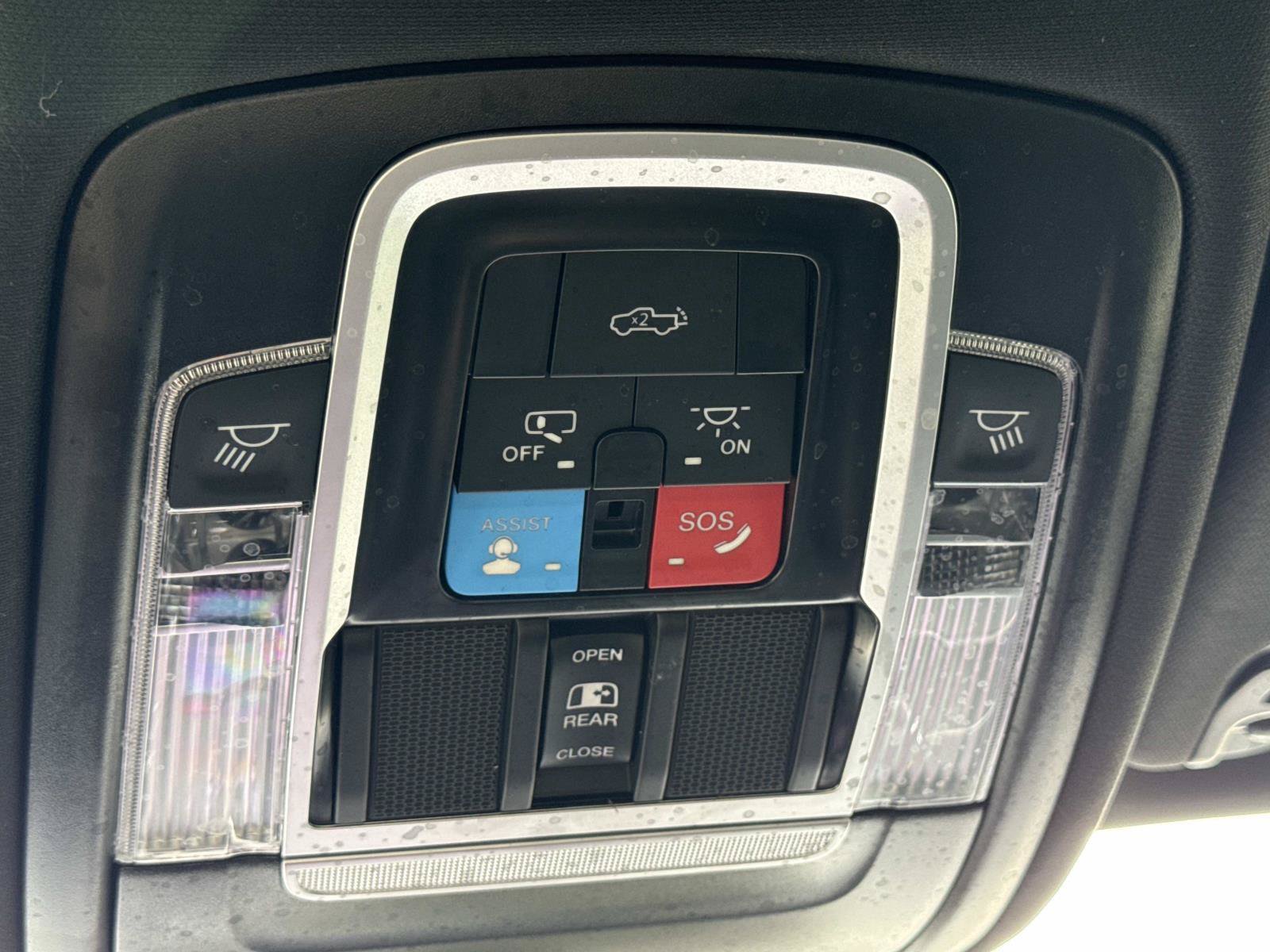 Used 2025 RAM 1500 Limited AWD/4WD image 34