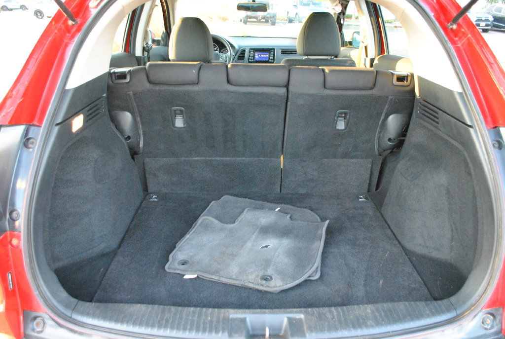 Certified 2018 Honda HR-V LX image 9