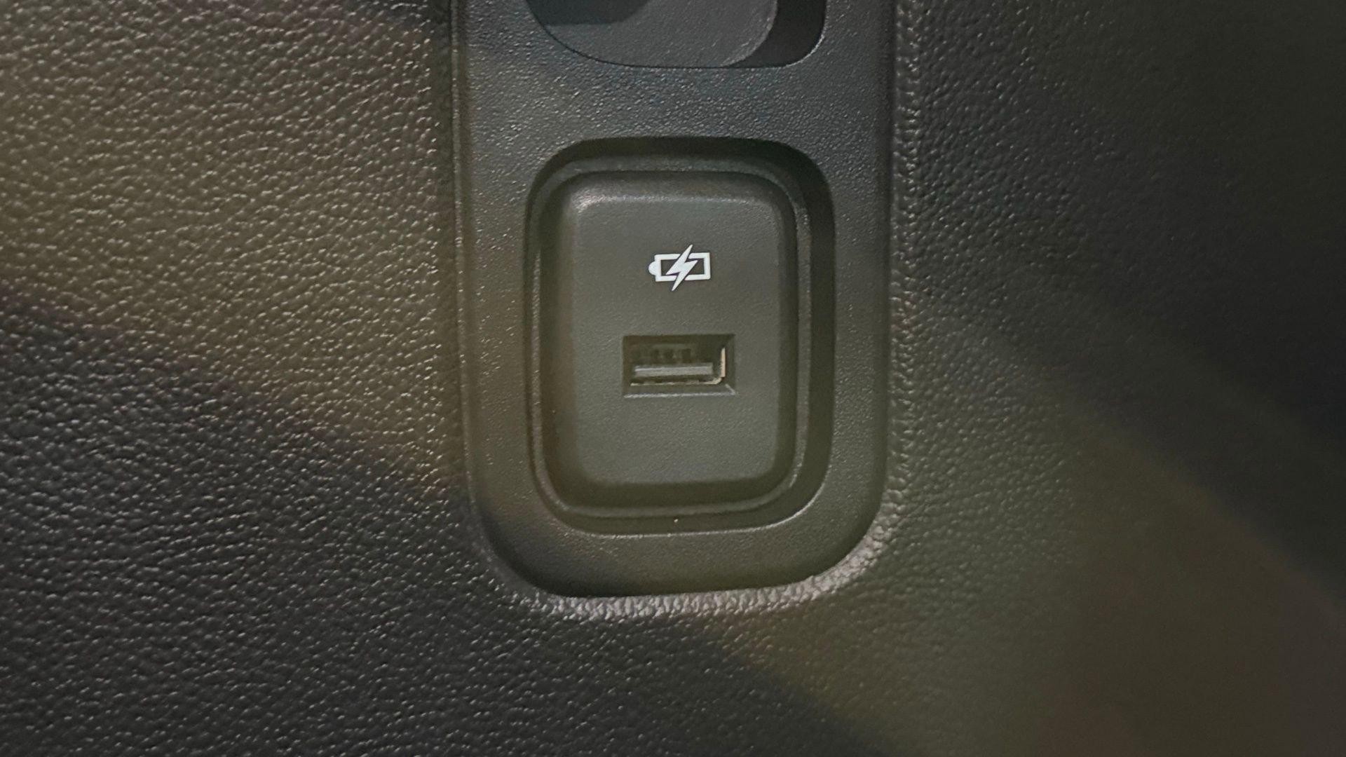 Used 2020 Chevrolet Traverse LT image 67