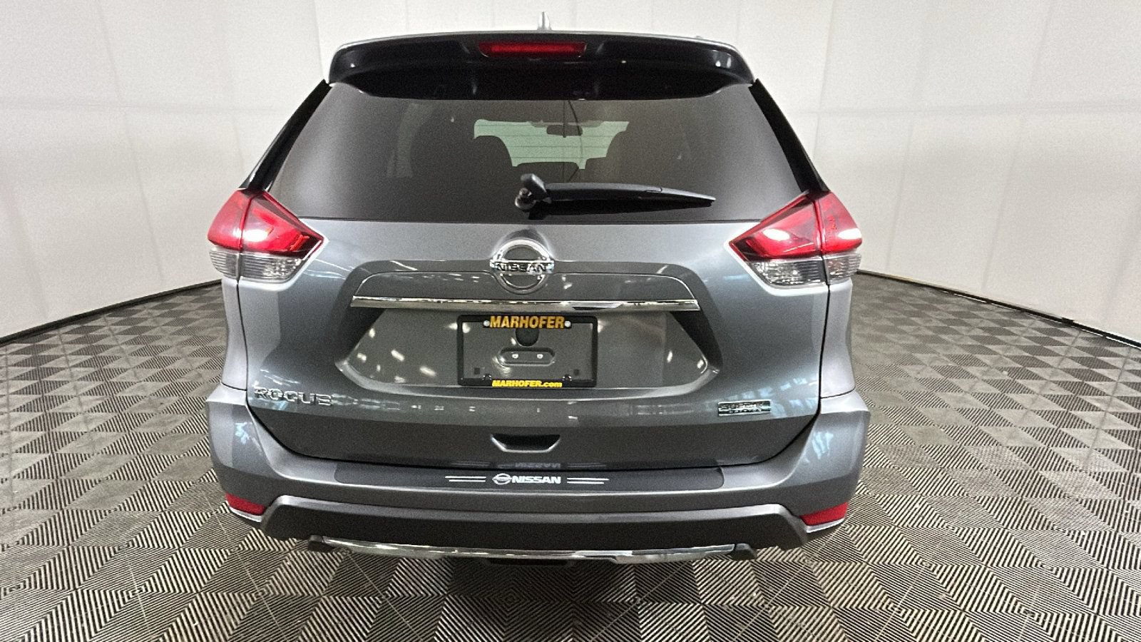Used 2020 Nissan Rogue S FWD image 3